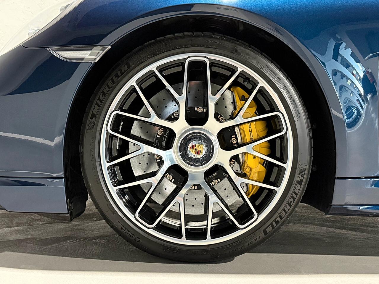 Porsche 911 3.8 Turbo S Cabriolet