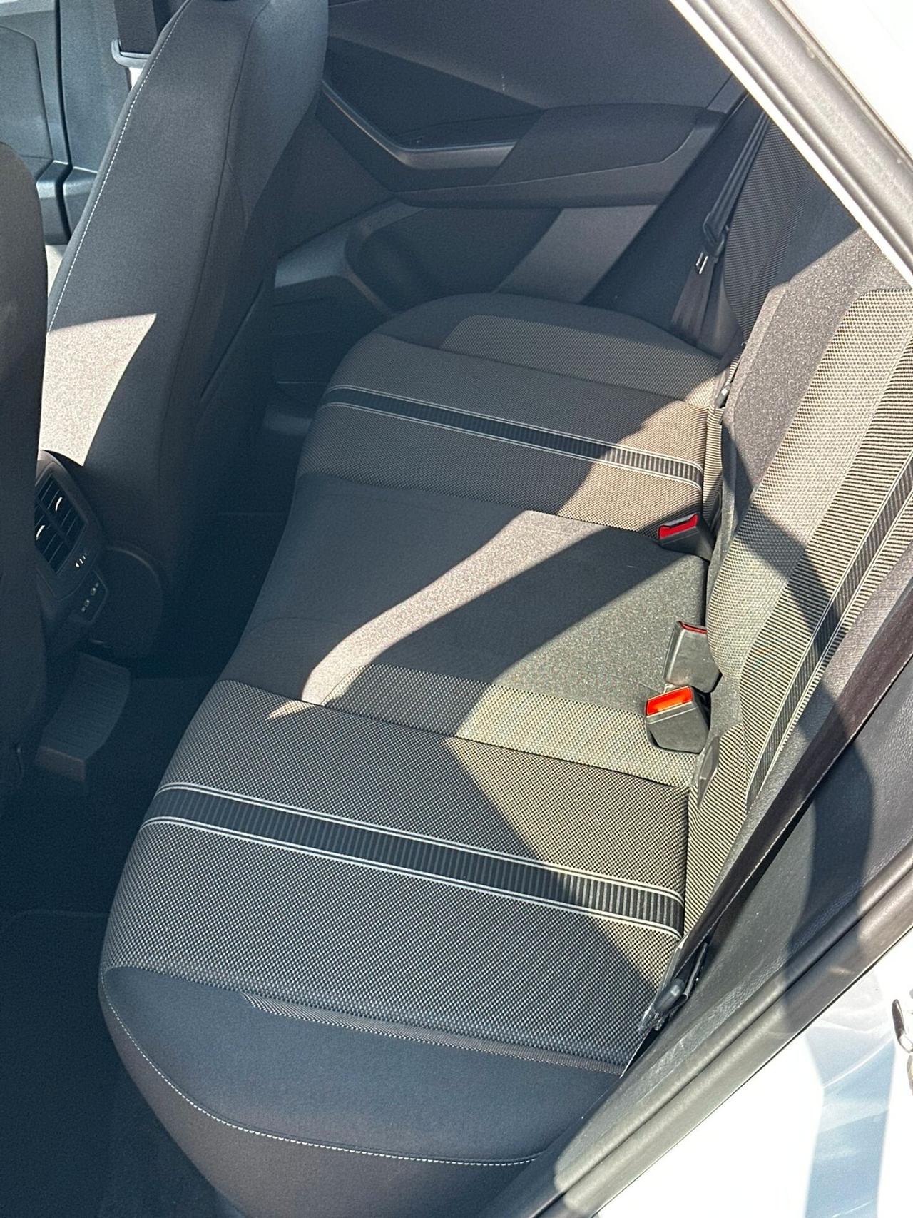 Volkswagen T-Roc 1.0 TSI Business BlueMotion Technology