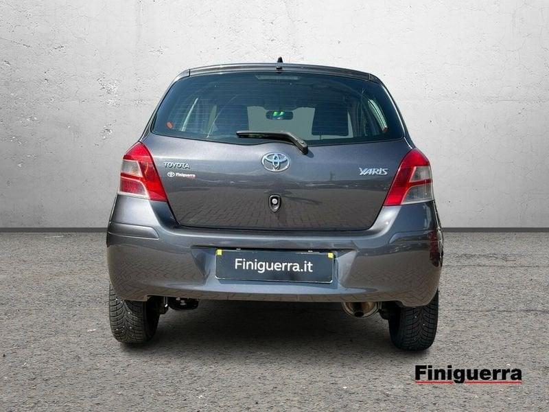 Toyota Yaris Yaris 5p 1.4 d-4d dpf my10