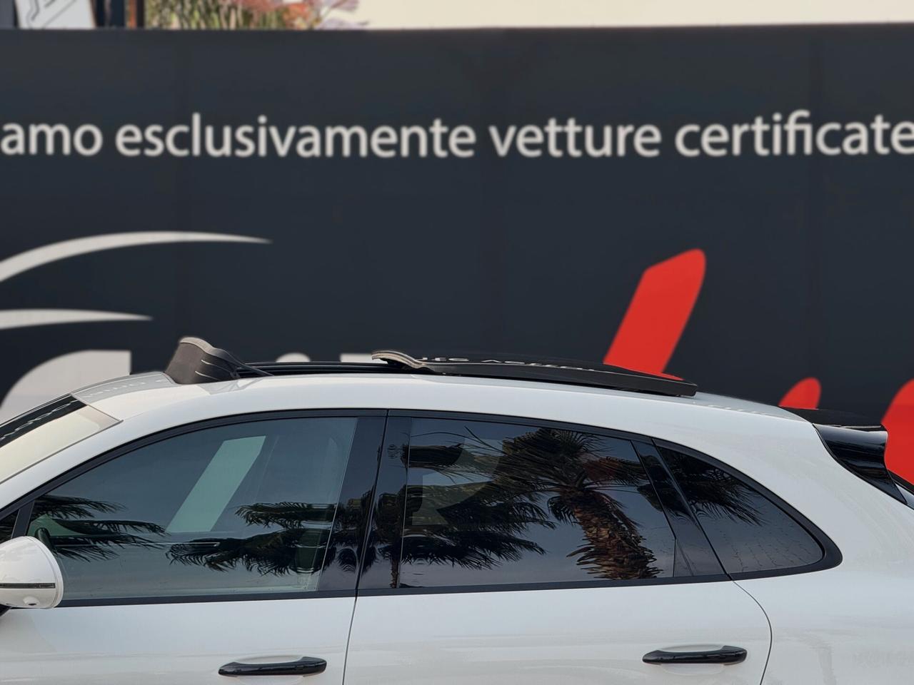 Porsche Macan 2.0 Turbo 265CV TETTO 360