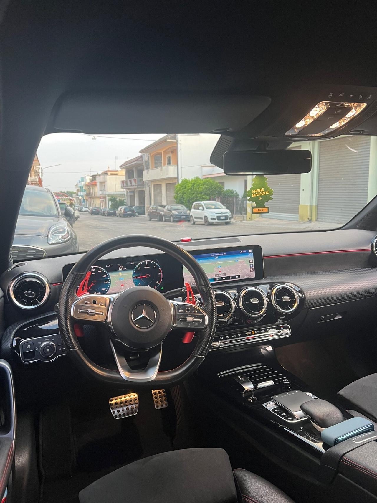Mercedes-benz A 180d Automatic Premium Amg