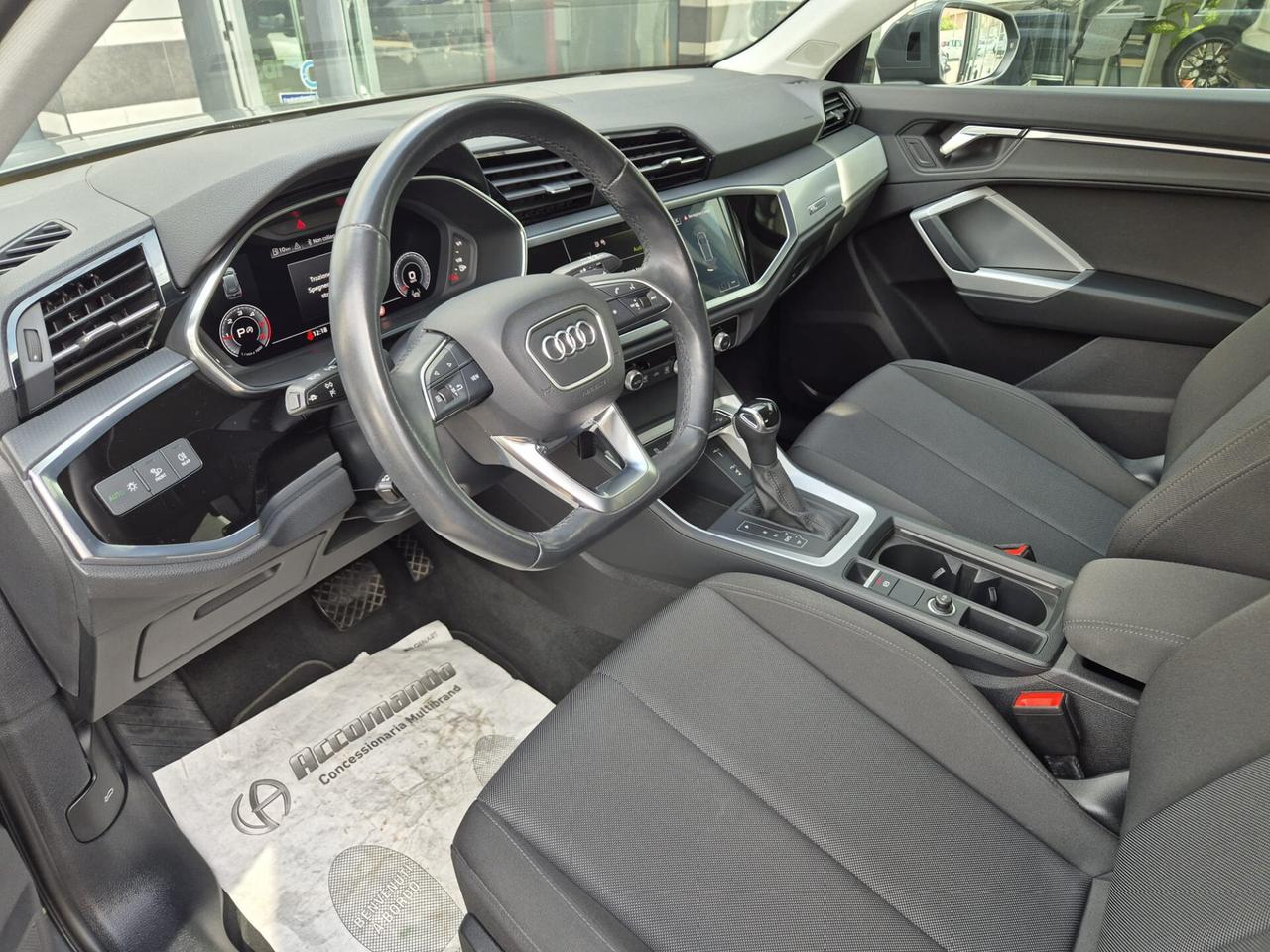 Audi Q3 35 TDI S tronic Business Advanced