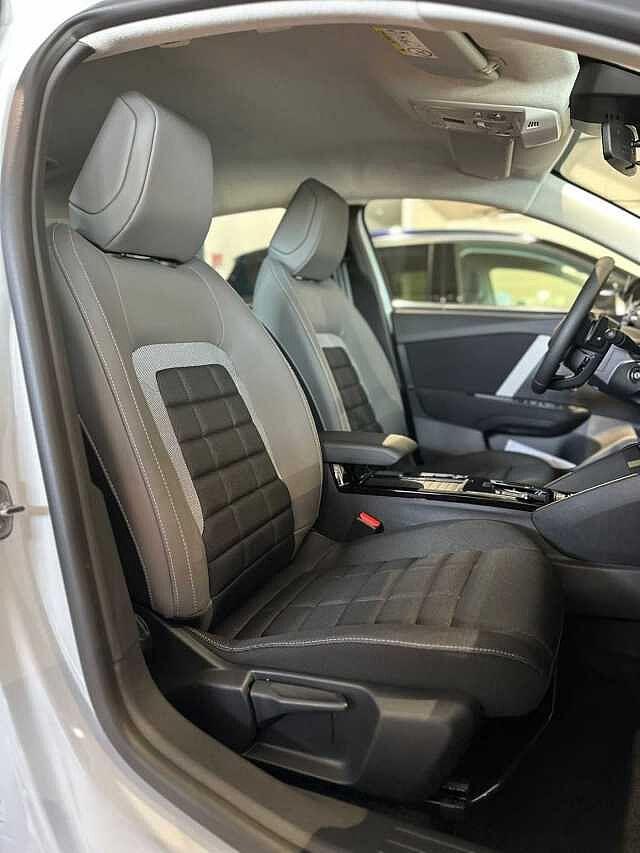 Citroen C4 PureTech 130 S&S EAT8 Plus