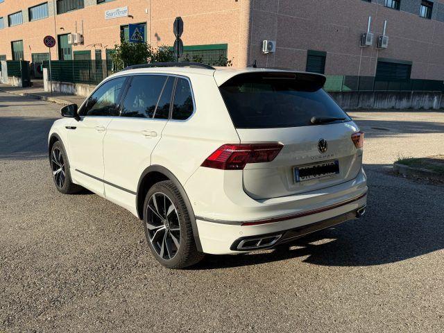 VOLKSWAGEN Tiguan 4 motion R-line 2.0 TDI 150 CV SCR DSG 4MOTION R-Line