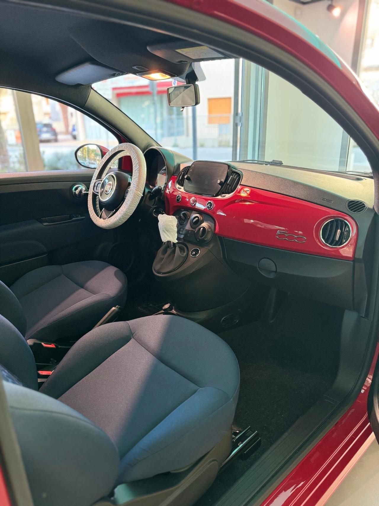 Fiat 500 1.0 Hybrid Red