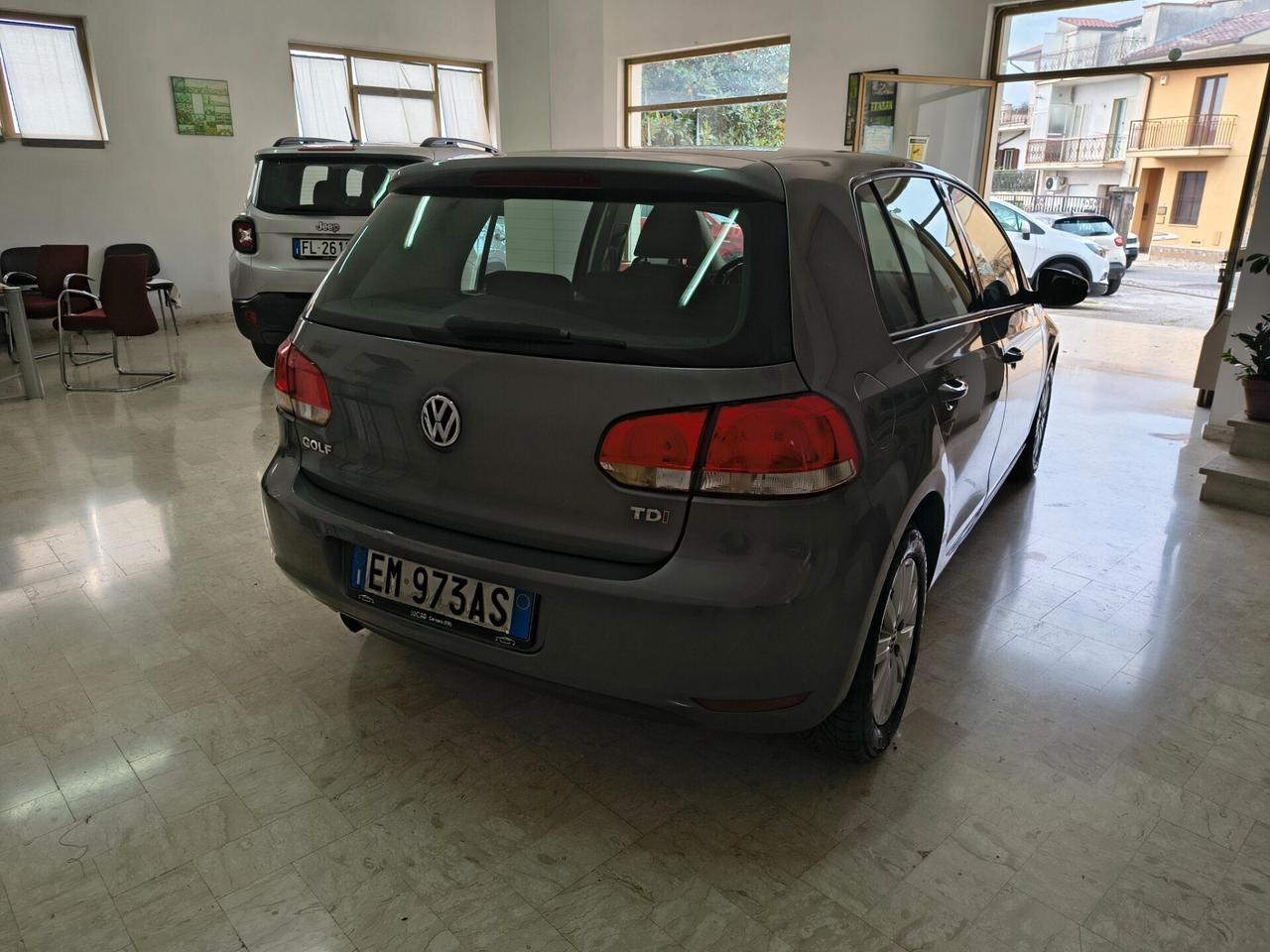 VOLKSWAGEN GOLF 1.6 TDI BUSINESS HIGHLINE