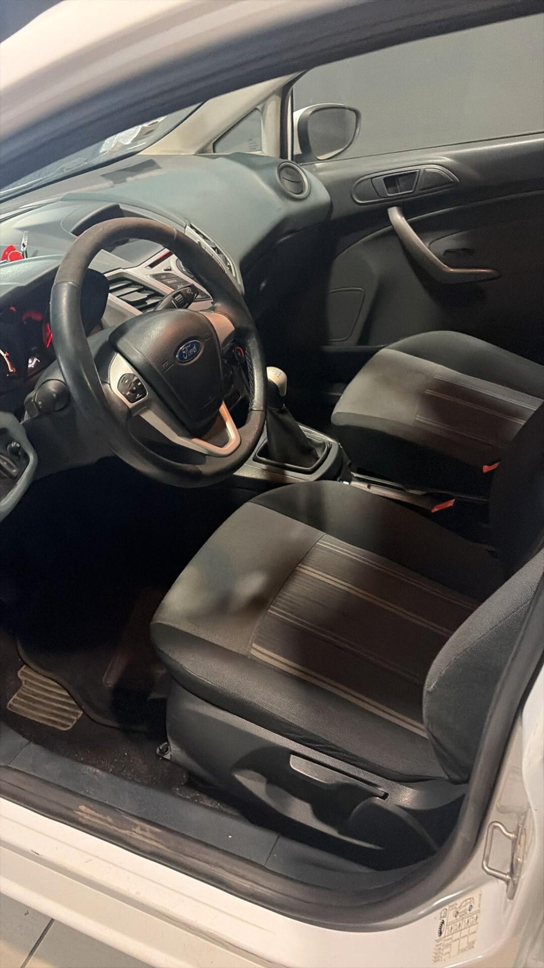 FORD FIESTA DEL 2009 1400 BENZINA GPL FINO AL 2029