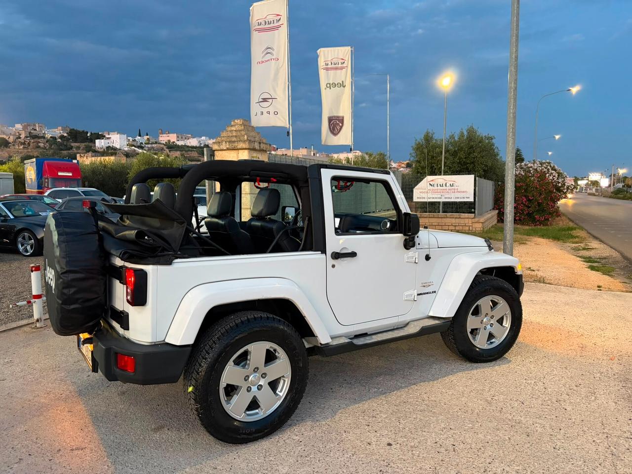 Jeep Wrangler Unlimited 2.8 CRD DPF Sahara Auto