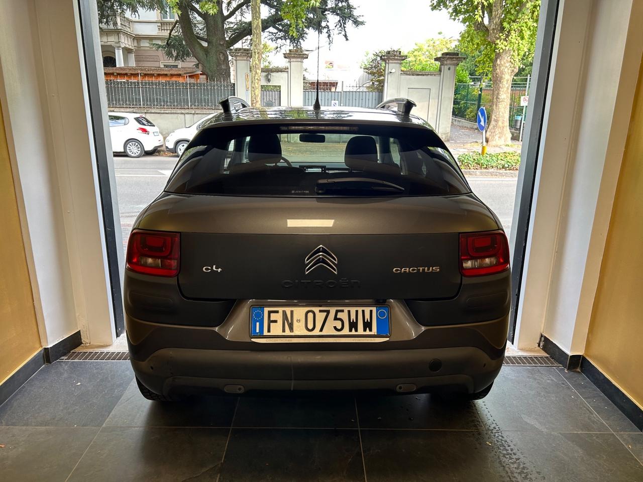 Citroen C4 Cactus 1.2 PureTech AirBump 82cv Shine EURO 6!!!