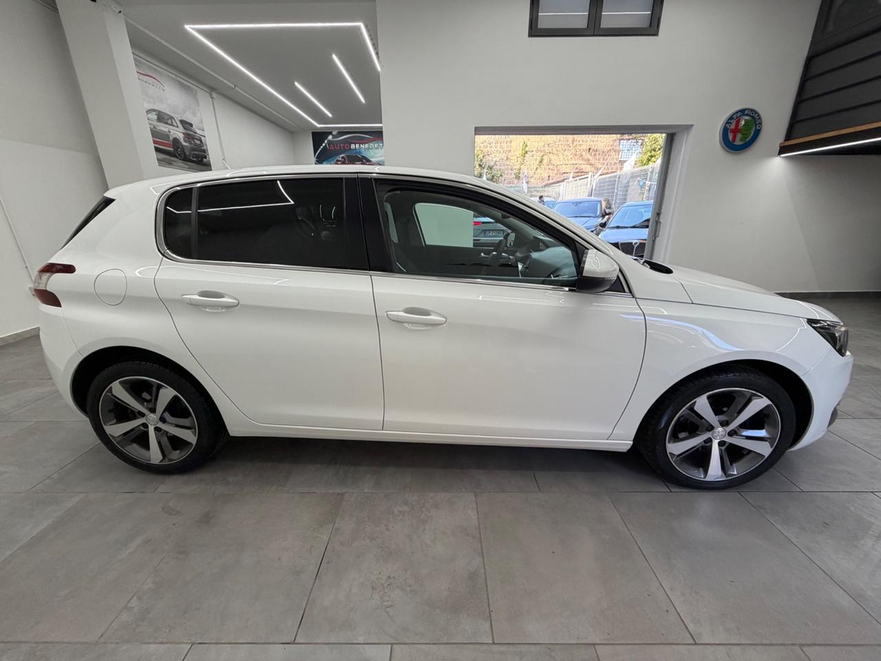 Peugeot 308 BlueHDi 120 S&S Allure