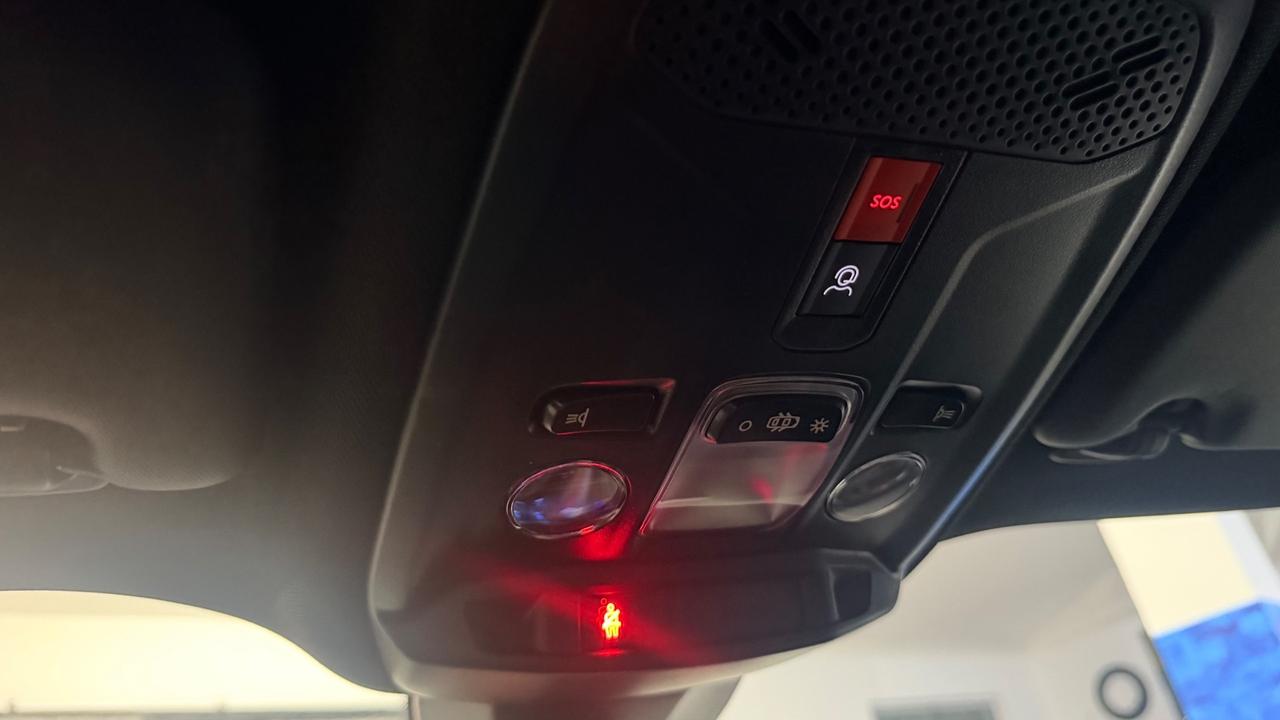 Peugeot 2008 Hybrid 110 e-DCS6 Allure