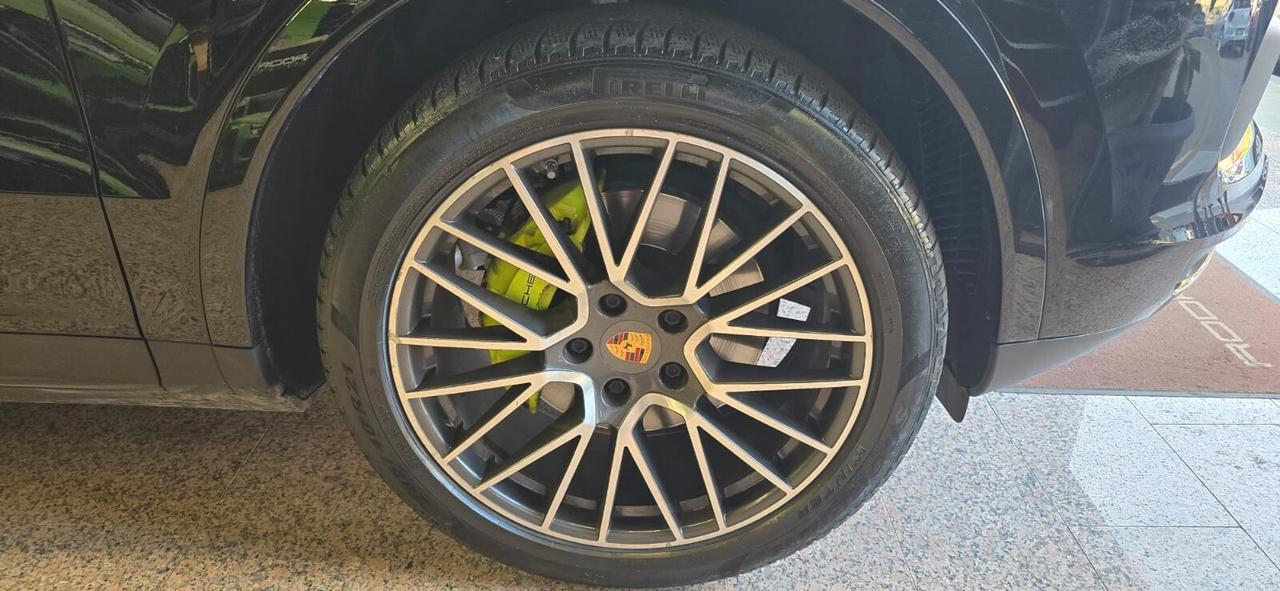 Porsche Cayenne Coupé 3.0 V6 E-Hybrid
