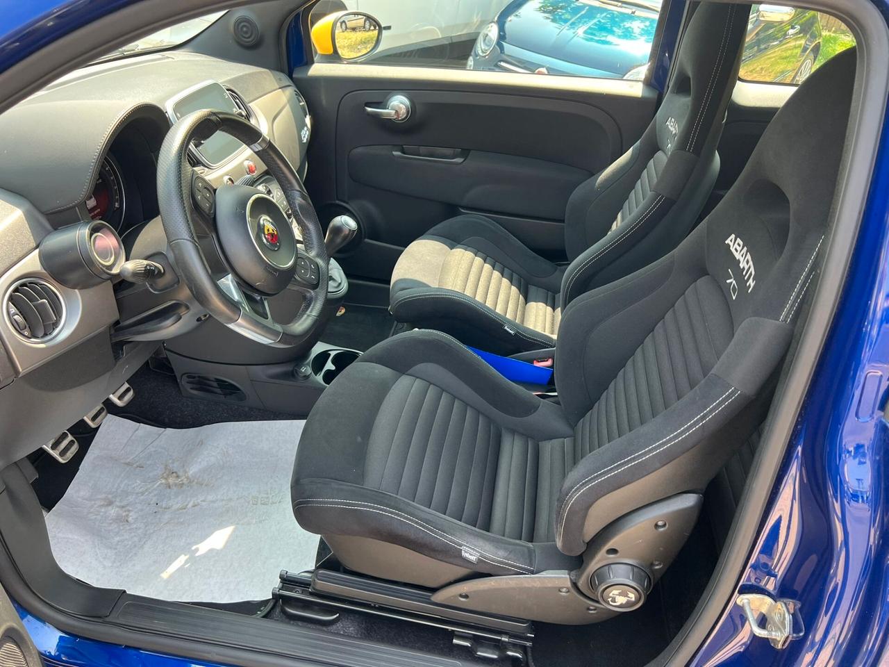 Abarth 595 C 1.4 Turbo T-Jet 160 CV Pista SABLET