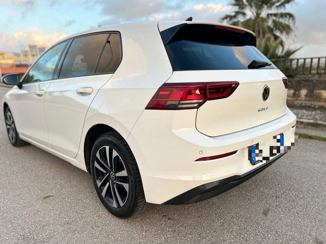 Volkswagen Golf 2.0 TDI 150 CV DSG SCR R-Line