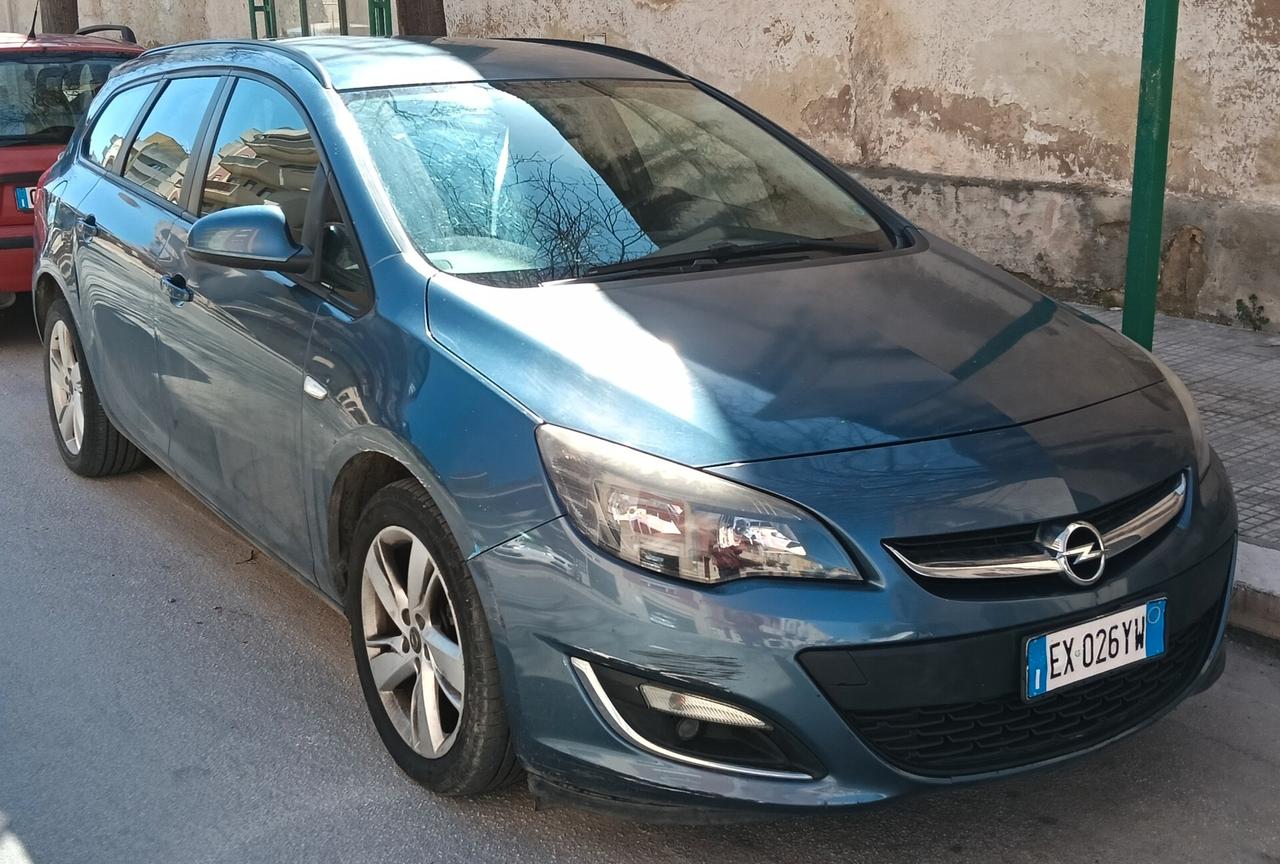 Opel Astra 1.4 Turbo 140CV Sports Tourer GPL Tech Elective