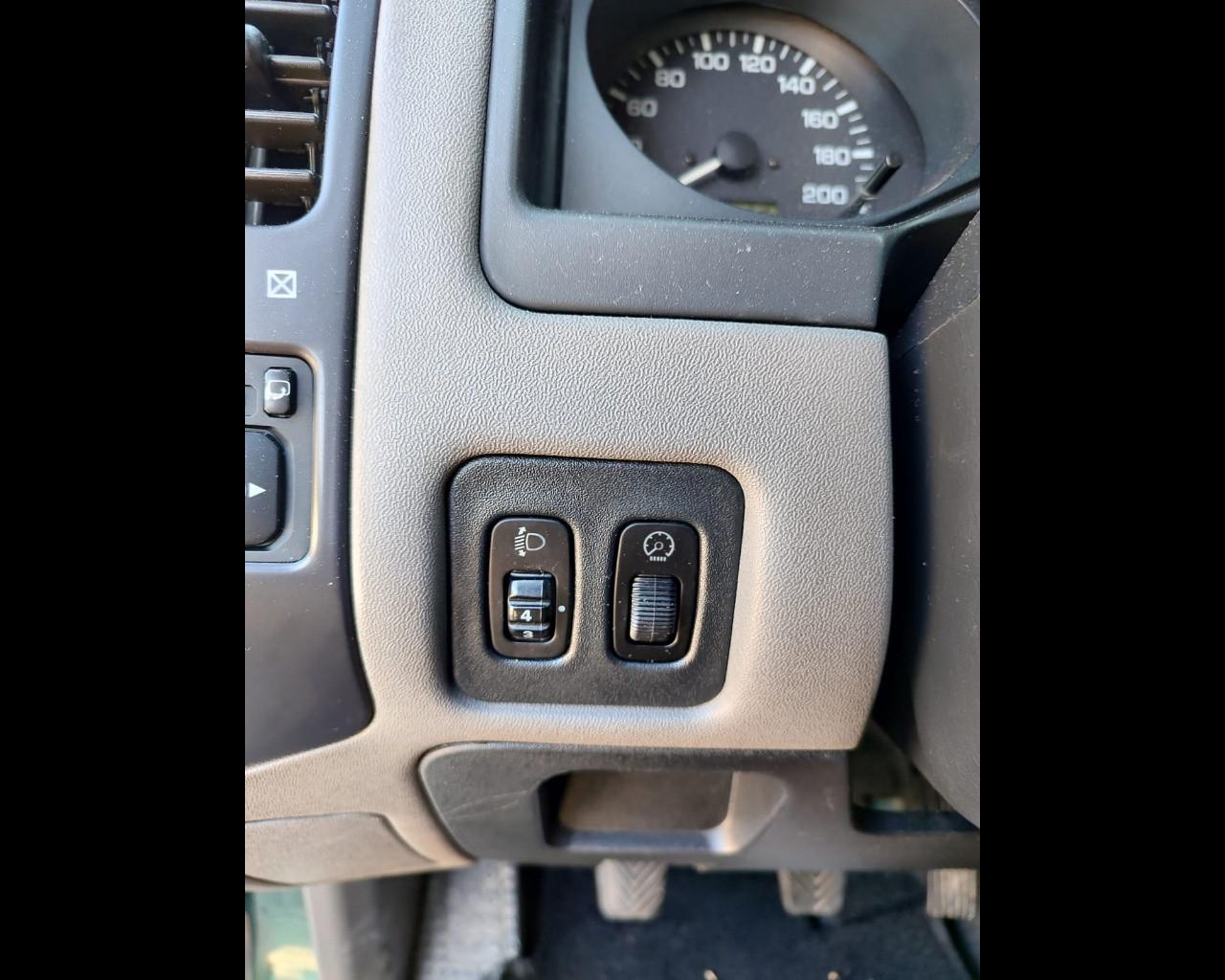 MITSUBISHI Pajero (2000-2007) - Pajero 2.5 TDI 3p. GLX