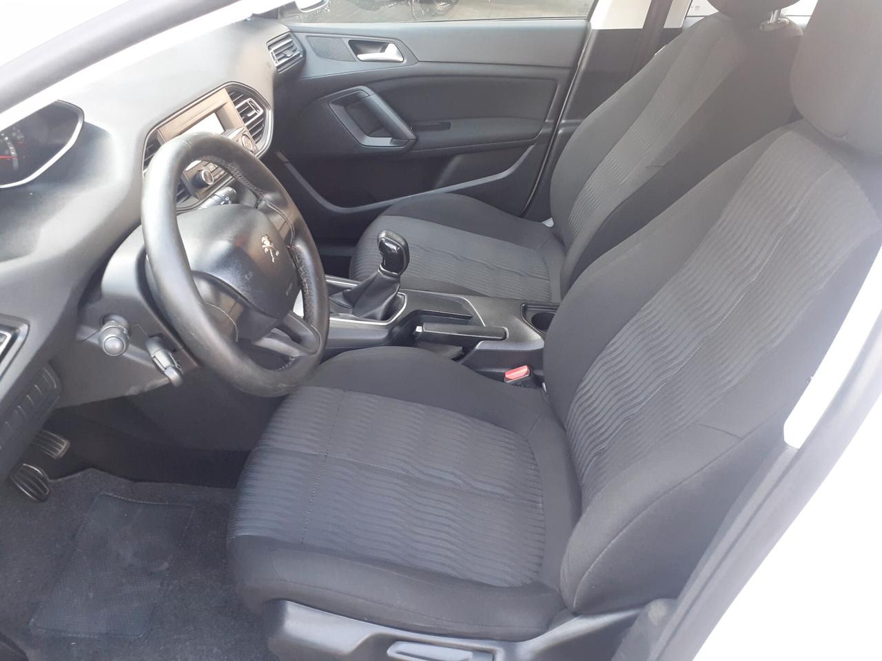 Peugeot 308 BlueHDi 100 S&S SW Business