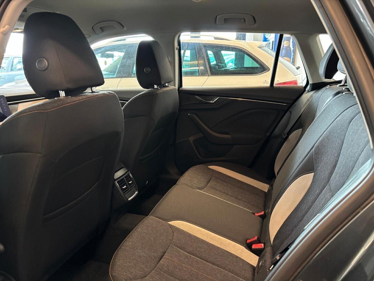 Skoda Kamiq 1.6 TDI Cambio Automatico