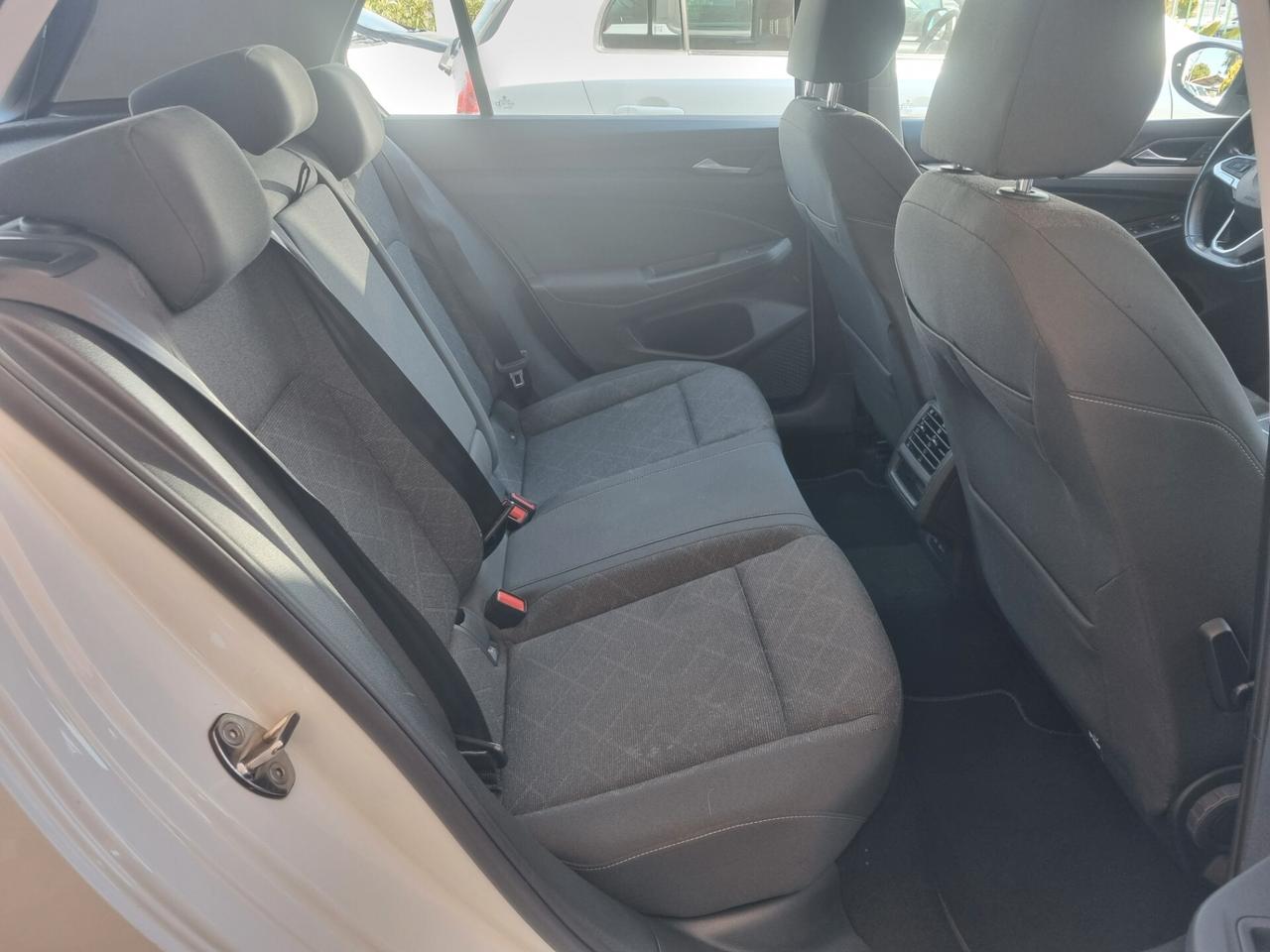 Volkswagen Golf 1.0 TSI EVO Life dsg 110cv