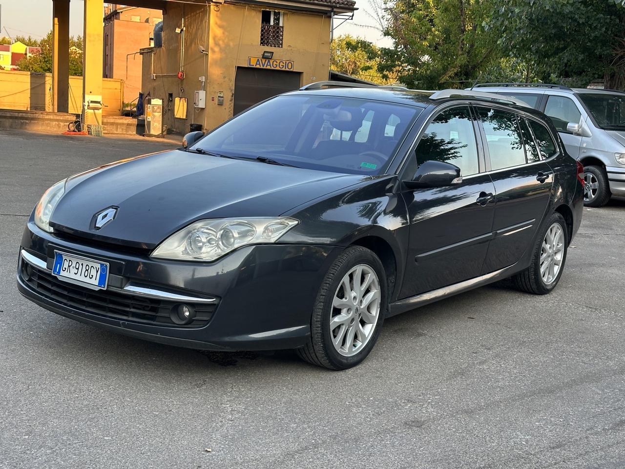 Renault Laguna 2.0 dCi SporTour soli 130mila km
