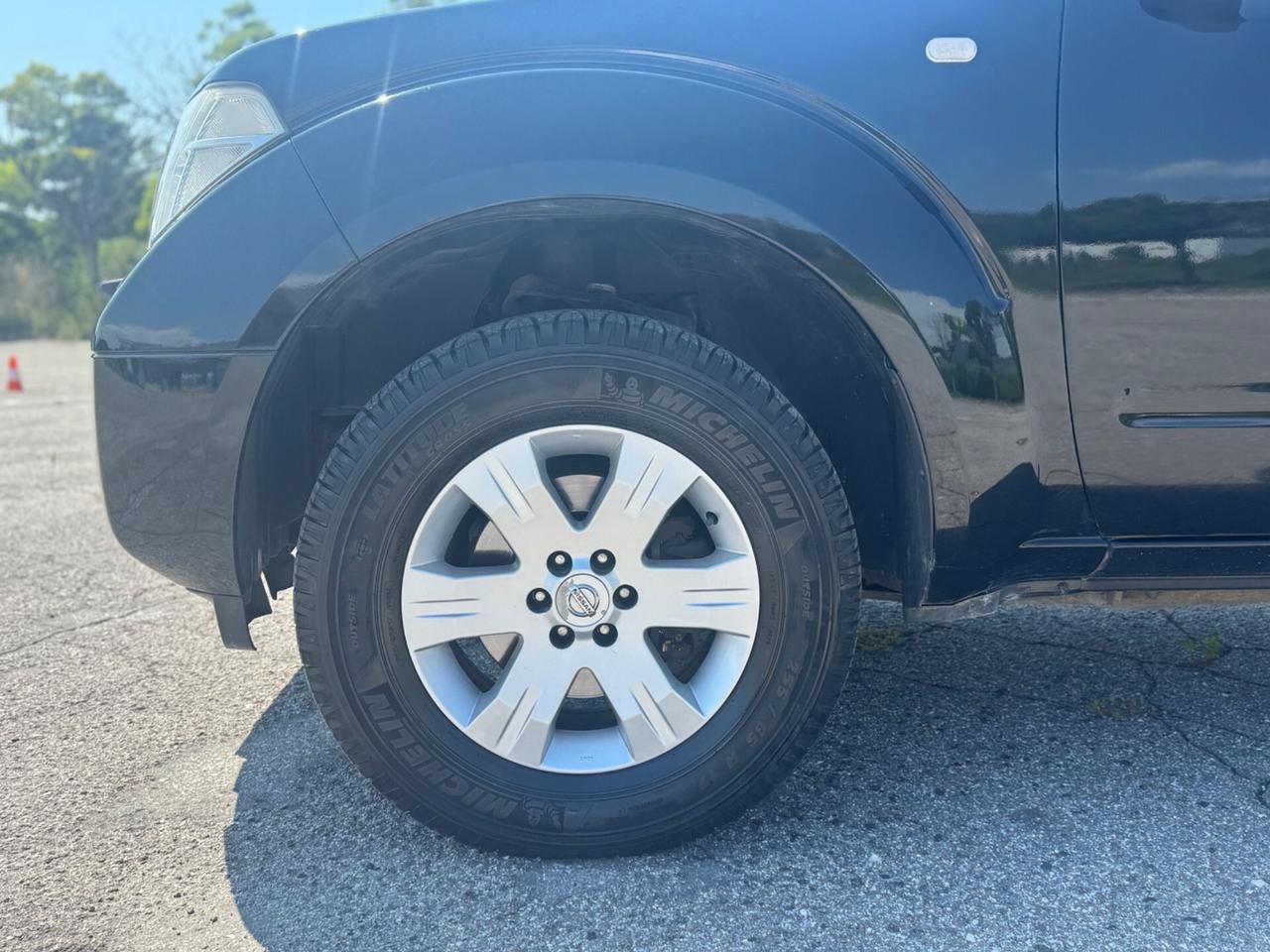 Nissan Pathfinder 2.5 dCi SE 7 posti