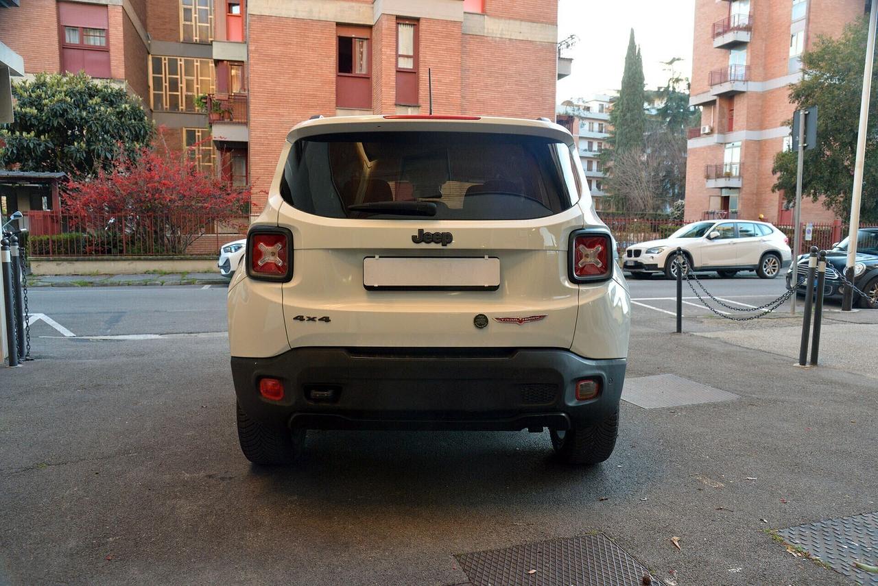 Jeep Renegade 2.0 Mjt 170CV 4WD Trailhawk automatica