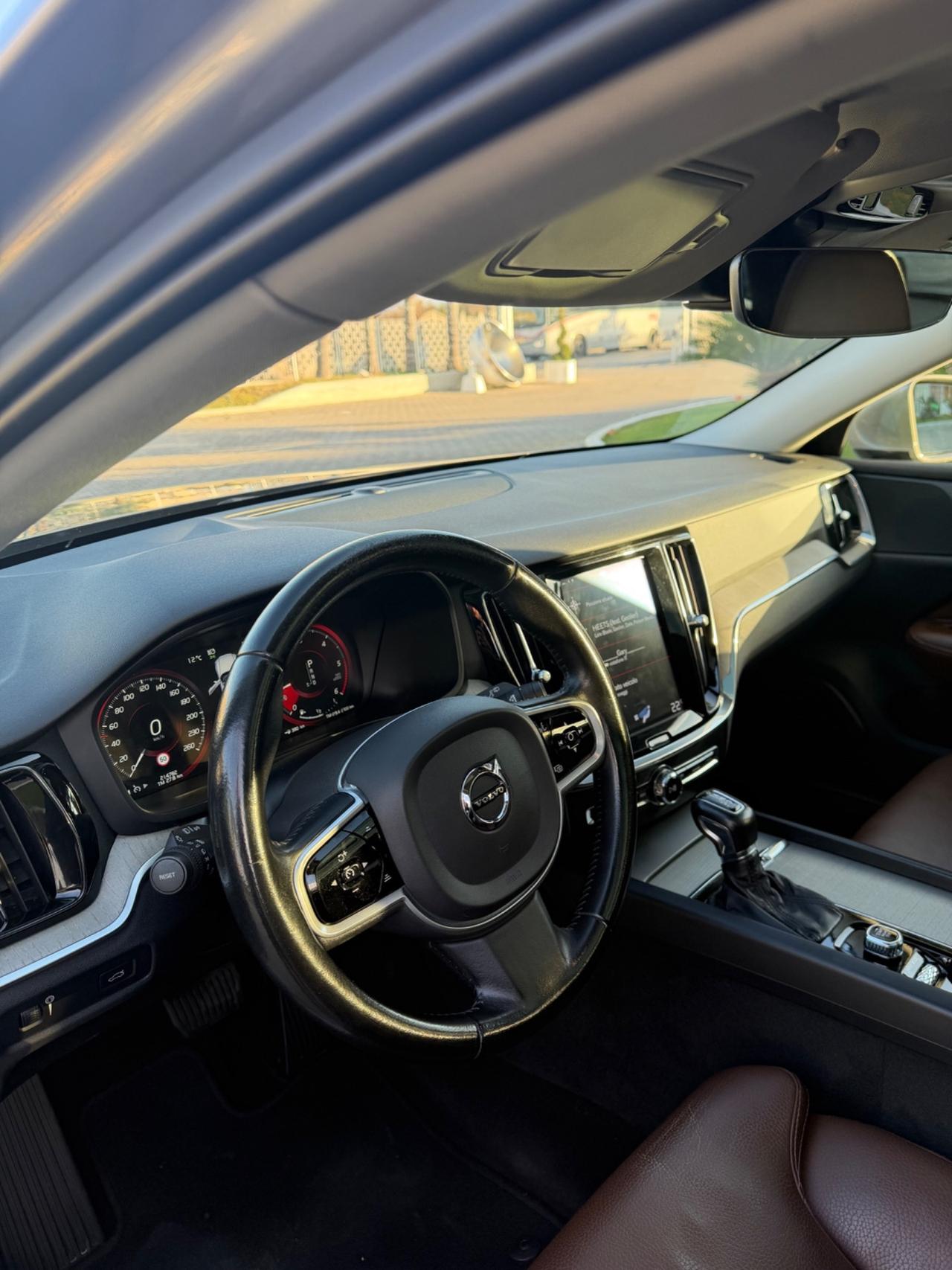 Volvo V60 D3 R-design