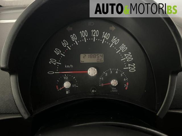 VOLKSWAGEN New Beetle 1.6 Cabrio
