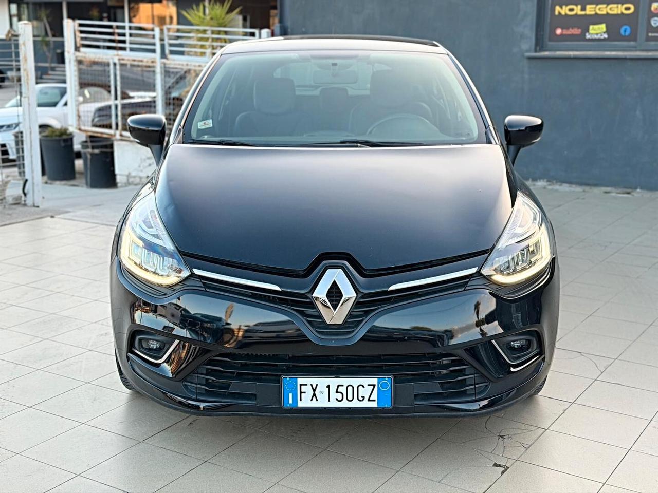 Renault Clio 90 CV 5P Moschino Intens 12 MESI DI GARANZIA