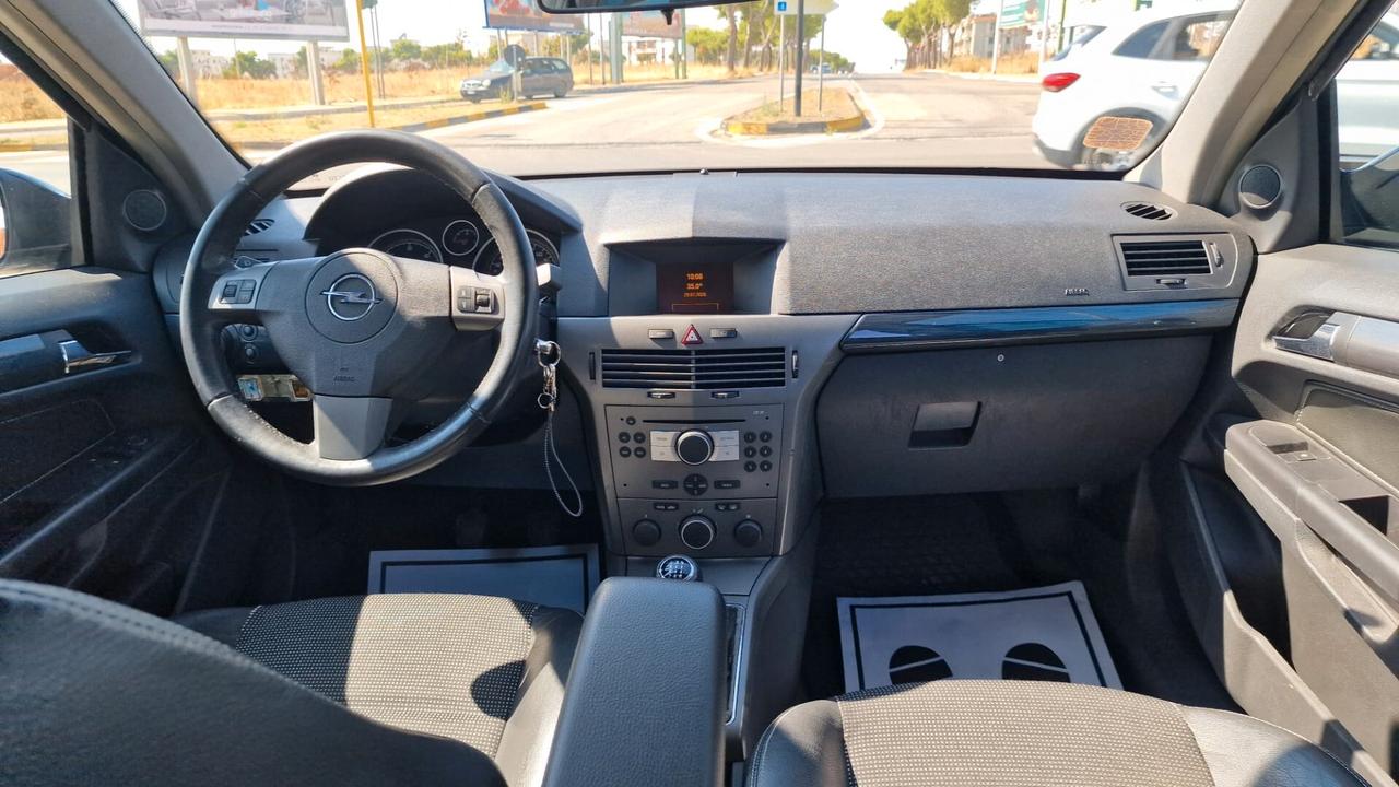 Opel Astra 1.7 CDTI 101CV 5 porte Club