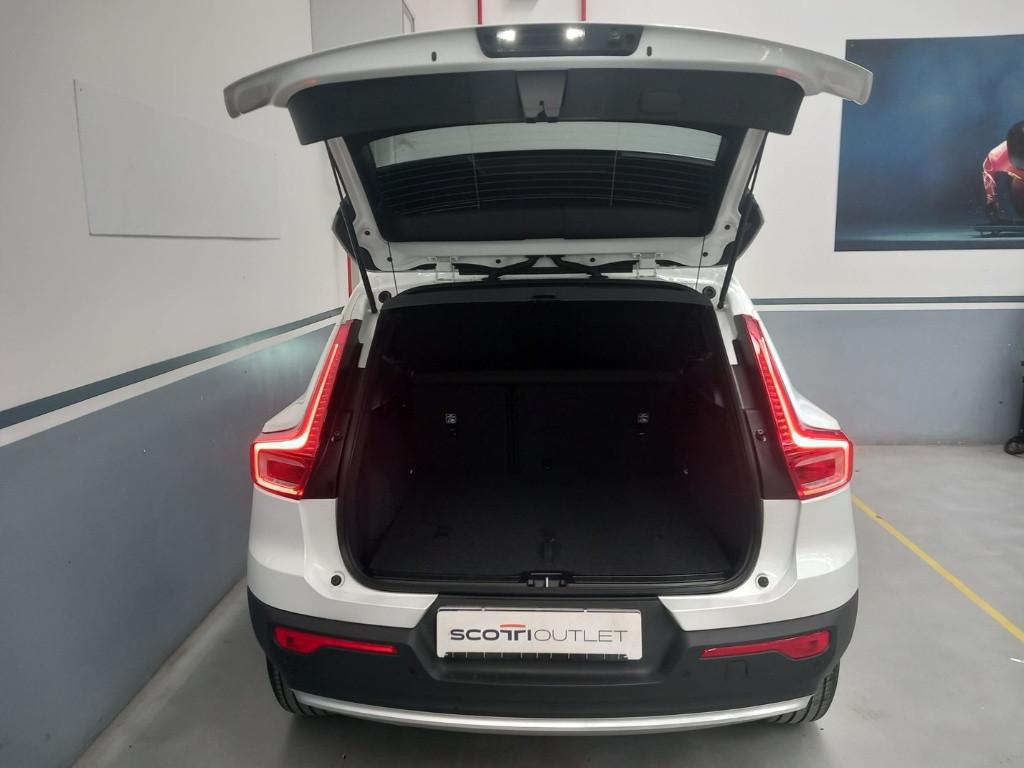 VOLVO XC40 2.0 b3 Essential auto