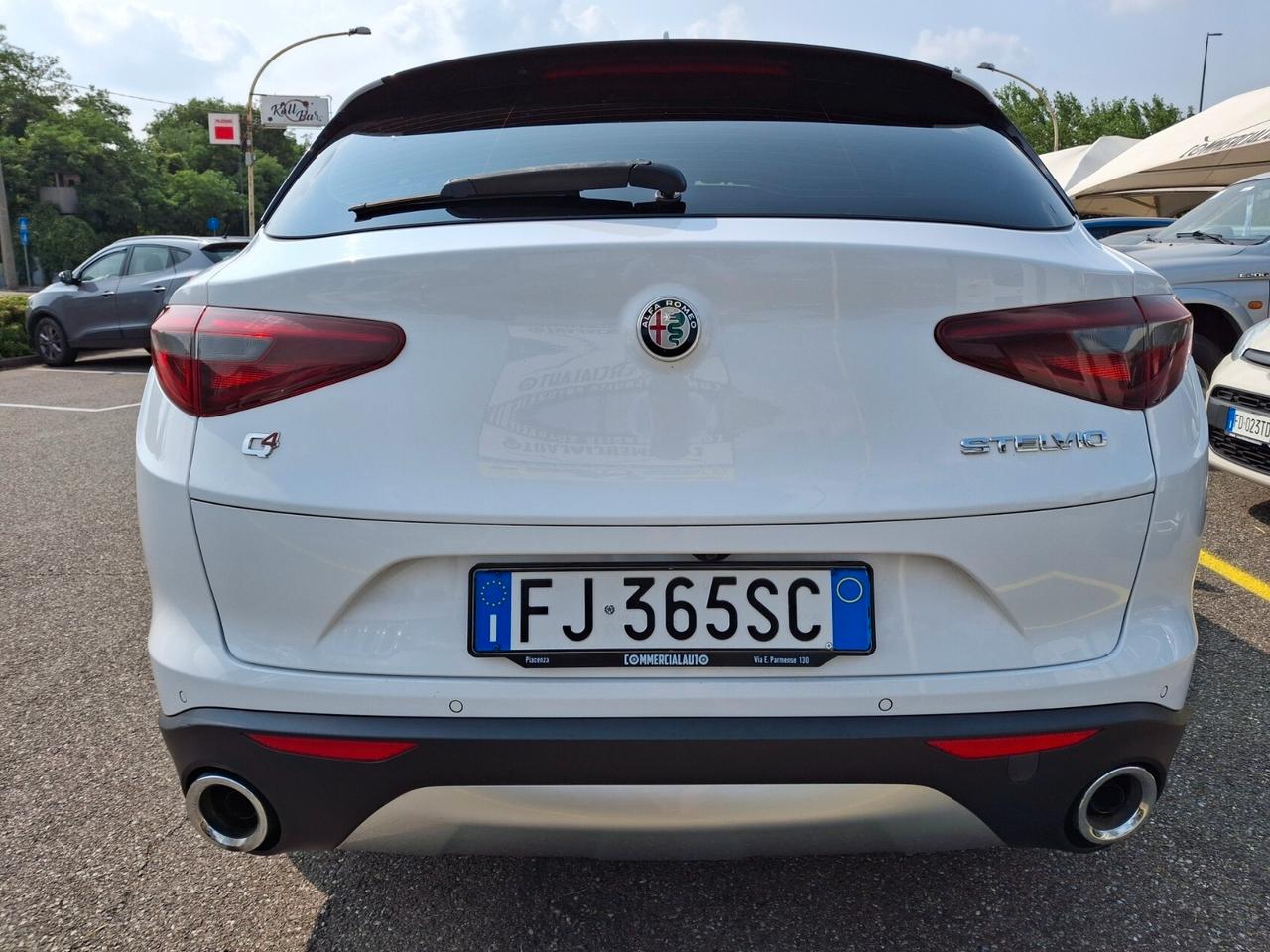 Alfa Romeo Stelvio 2.2 Turbodiesel 210 CV AT8 Q4 Executive