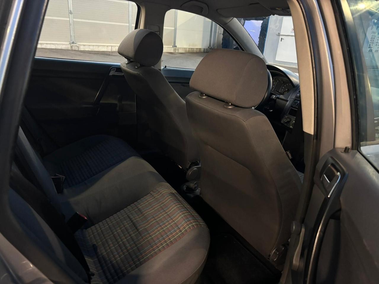 Volkswagen Polo 1.4~GPL~NEOPAT~GARANZIA~2007