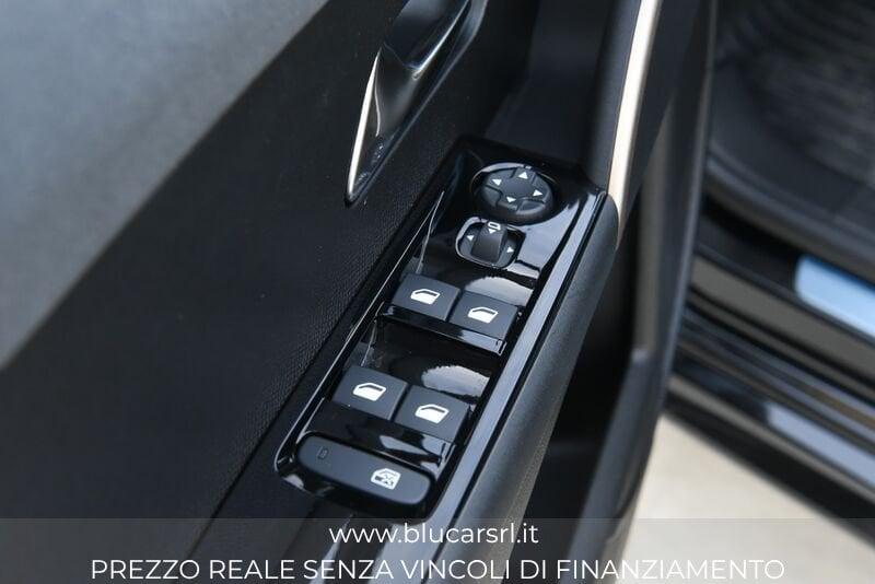 Lancia Ypsilon Ibrida Ibrida 100cv LX e-DCT