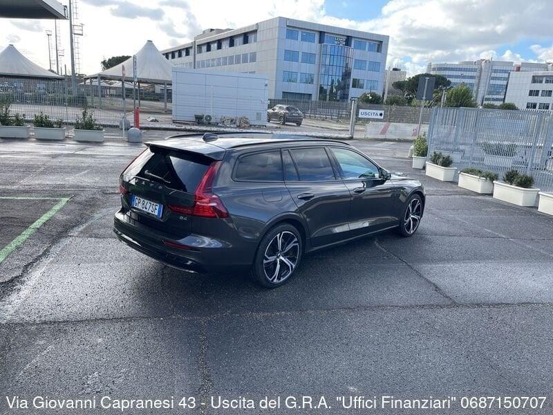 Volvo V60 B4 (d) automatico Plus Dark