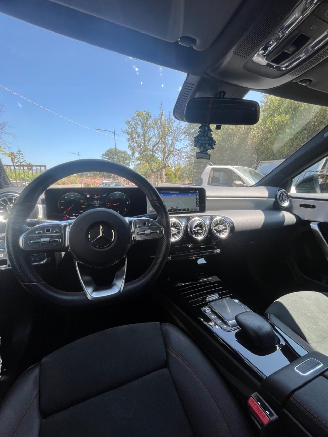 Mercedes-benz A 200 d Automatic Premium
