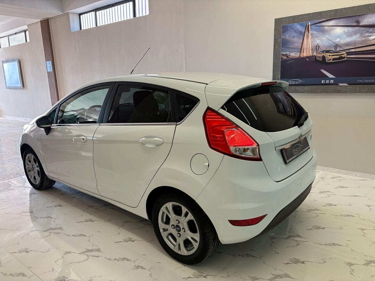 Ford Fiesta 1.5 TDCi 75CV 5 porte Titanium