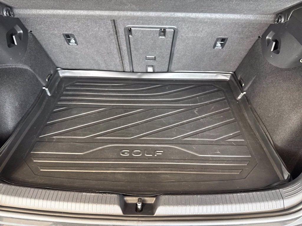 VOLKSWAGEN Golf 1.5 tsi evo life 130cv del 2023