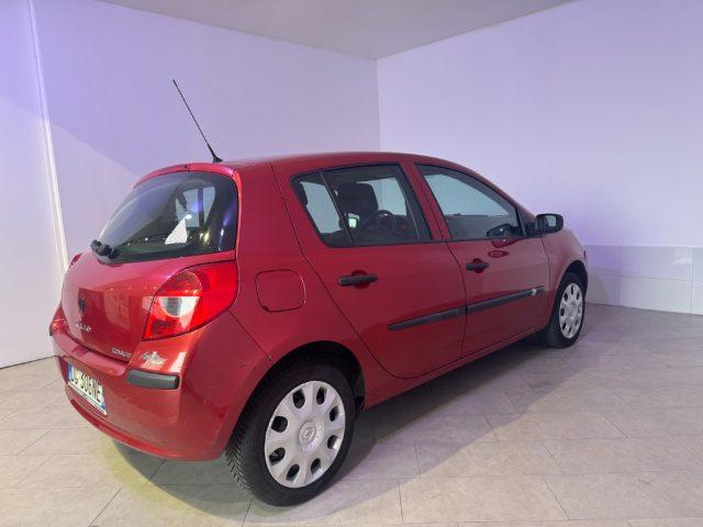 RENAULT Clio 1.2 16V 5 porte Luxe