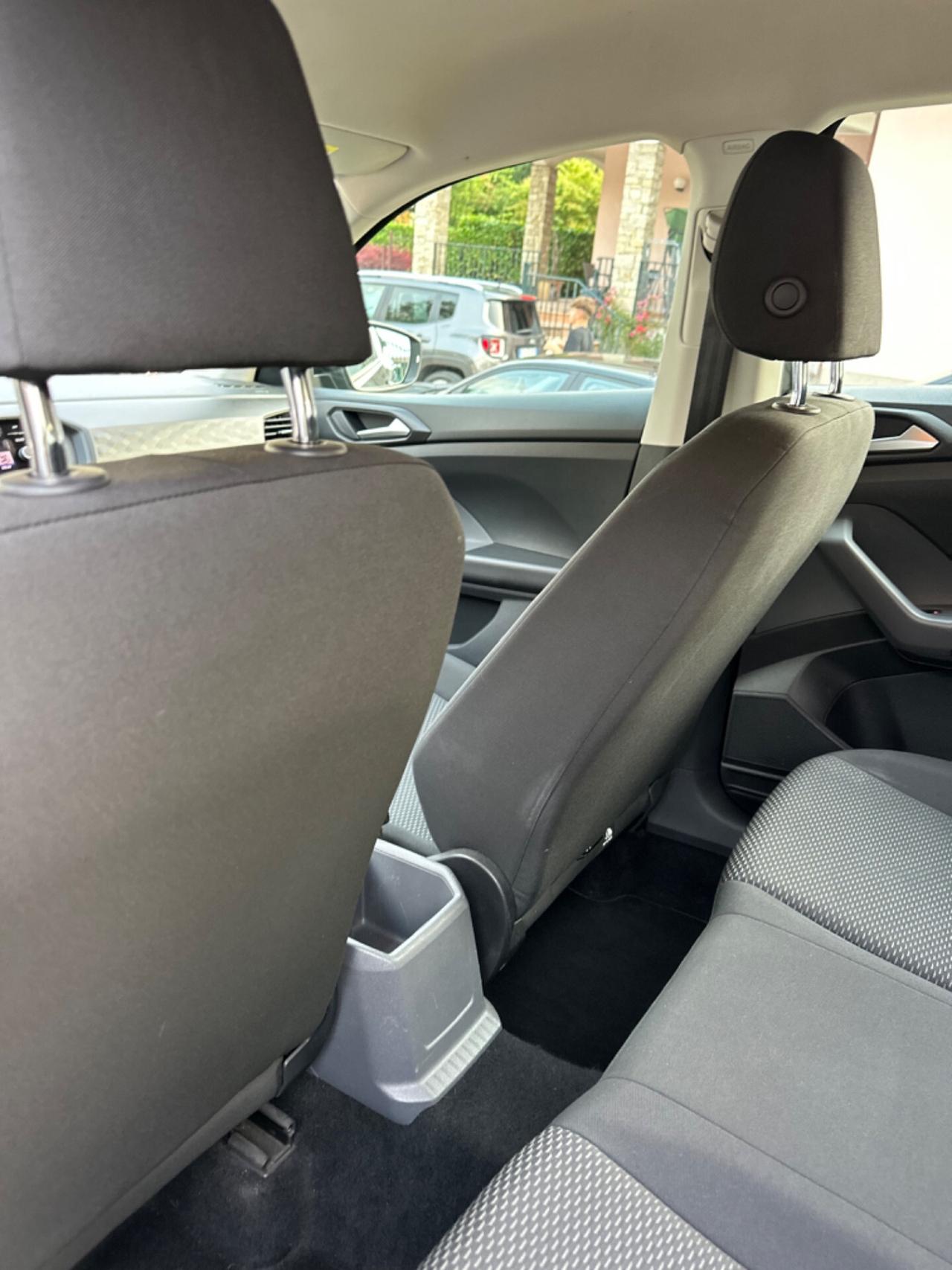Volkswagen T-CROSS 1.6 TDI STYLE EURO6B LANEASS FRONTASS