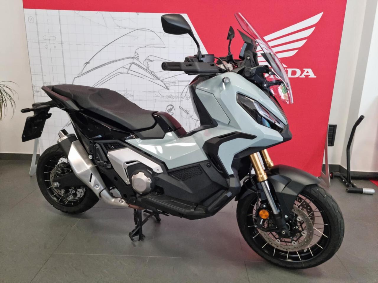 HONDA X-ADV 750 - 2024- 9259 KM