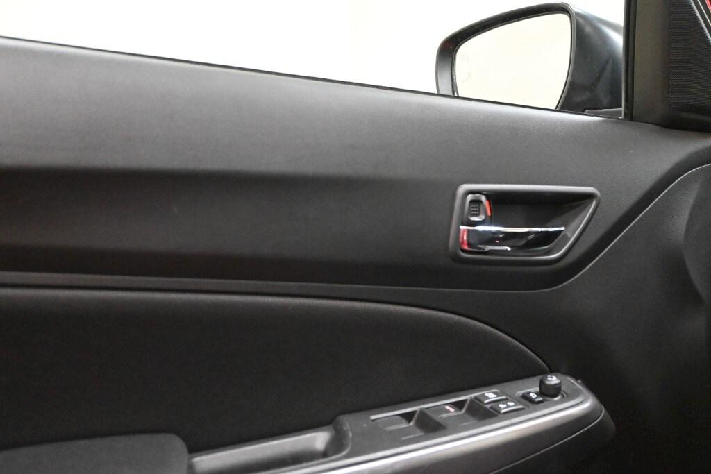 SUZUKI Swift (2017-2024) Swift 1.2 Hybrid Top