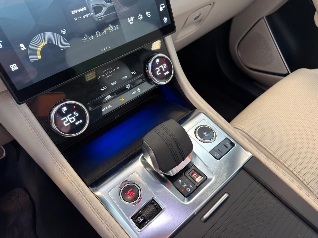 Jaguar F-Pace 2.0 250 CV AWD aut. R-Dynamic Black