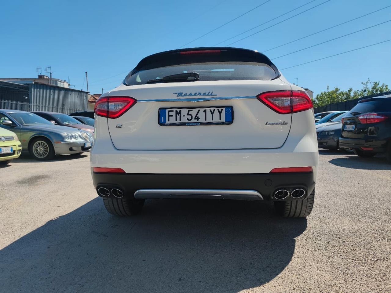 Maserati Levante V6 Diesel 275 CV AWD Granlusso pochi km