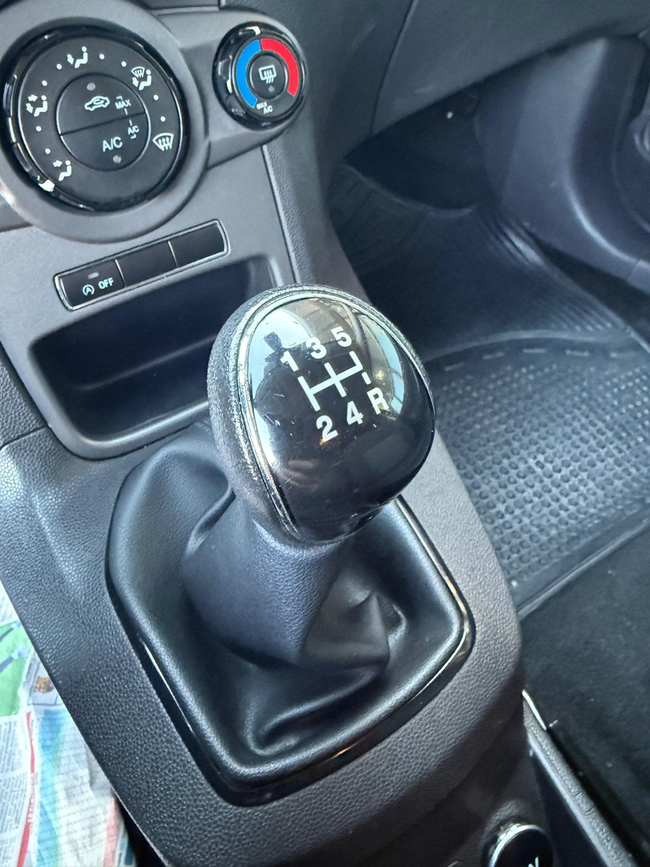 Ford Fiesta 1.5 TDCi 75CV 3 porte AUTOCARRO