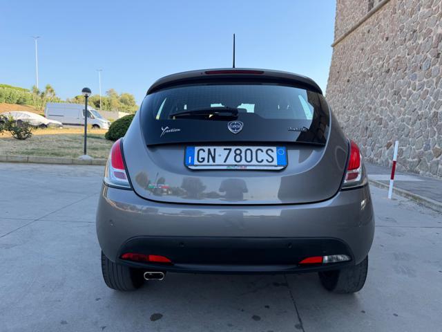LANCIA Ypsilon GOLD+NAVI CARPLAY+SENSORI+LED