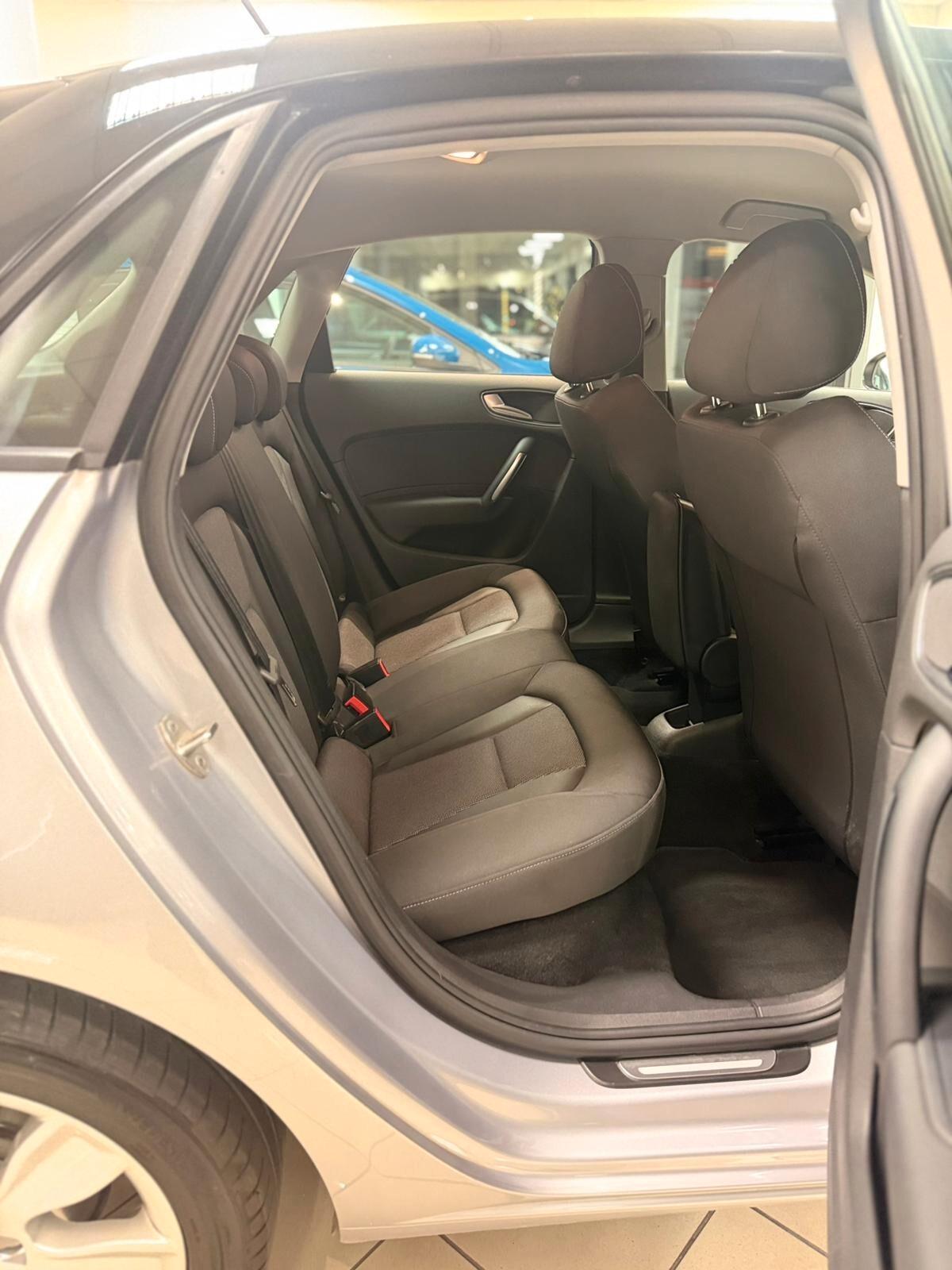 Audi A1 1.6 TDI 105 CV S line edition plus