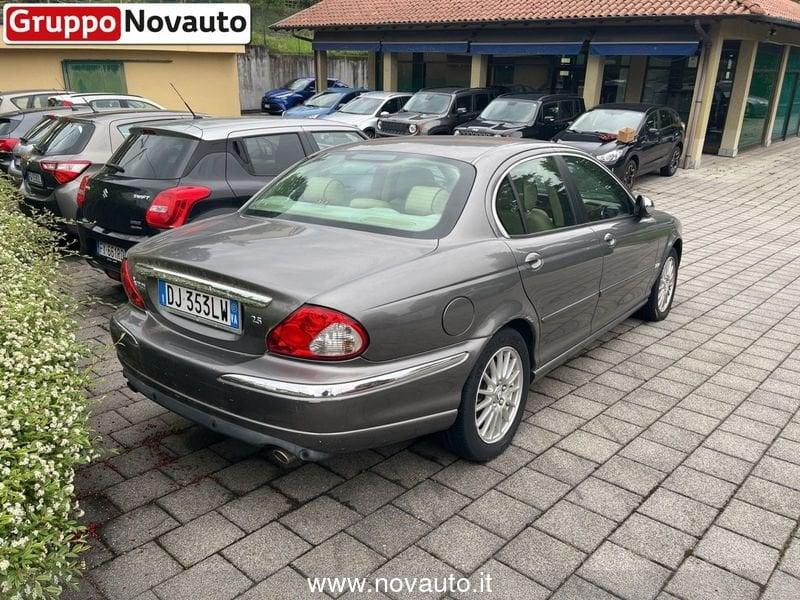 Jaguar X-Type X-Type 2.5 V6 24V cat Executive