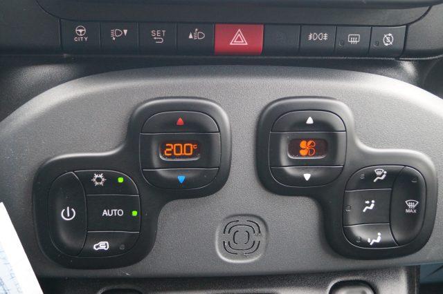 FIAT Panda 1.0 FireFly S&S Hybrid City Life prezzo vero
