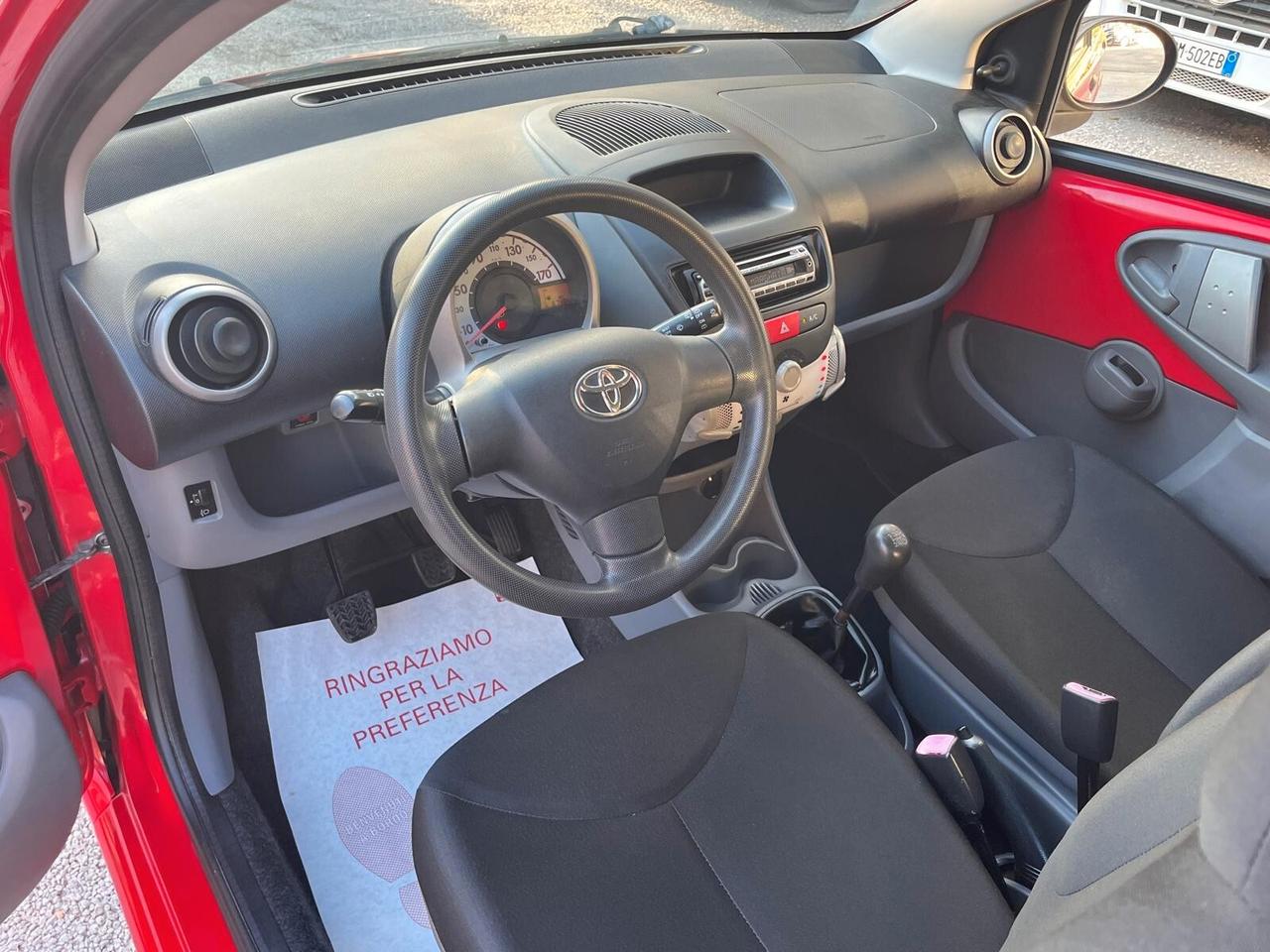 Toyota Aygo 1.0 VVT-i 68CV 5 porte Now 67.000KM